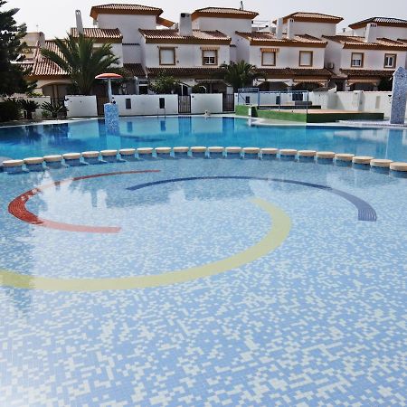 Apartamento Familiar Junto A La Playa De San Fernando - Олива Экстерьер фото