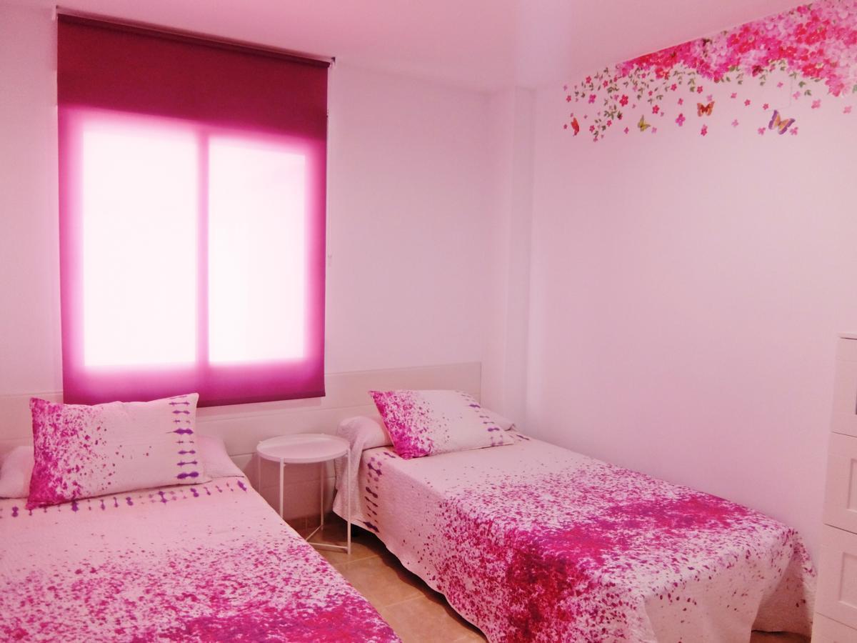Apartamento Familiar Junto A La Playa De San Fernando - Олива Экстерьер фото