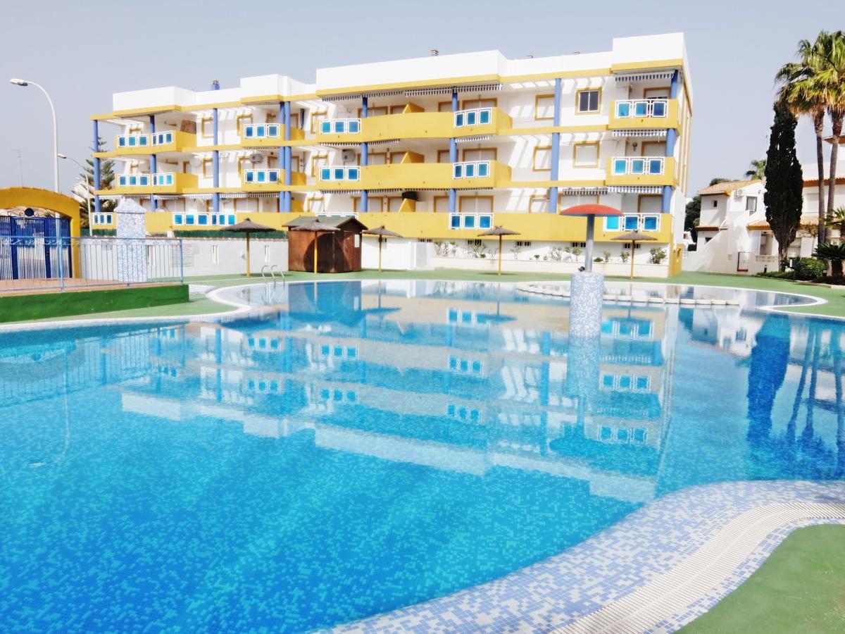 Apartamento Familiar Junto A La Playa De San Fernando - Олива Экстерьер фото