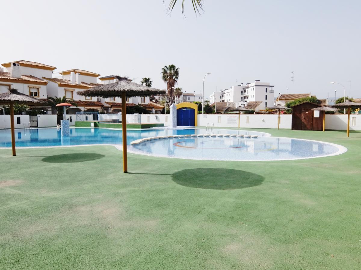 Apartamento Familiar Junto A La Playa De San Fernando - Олива Экстерьер фото